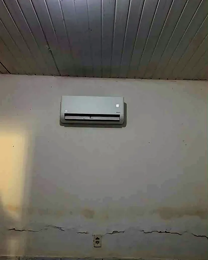 Instalação com tubulação embutida — MK Climatização