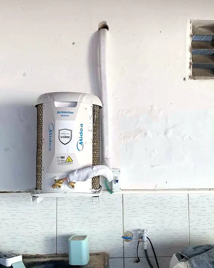Instalação em área de serviço — MK Climatização